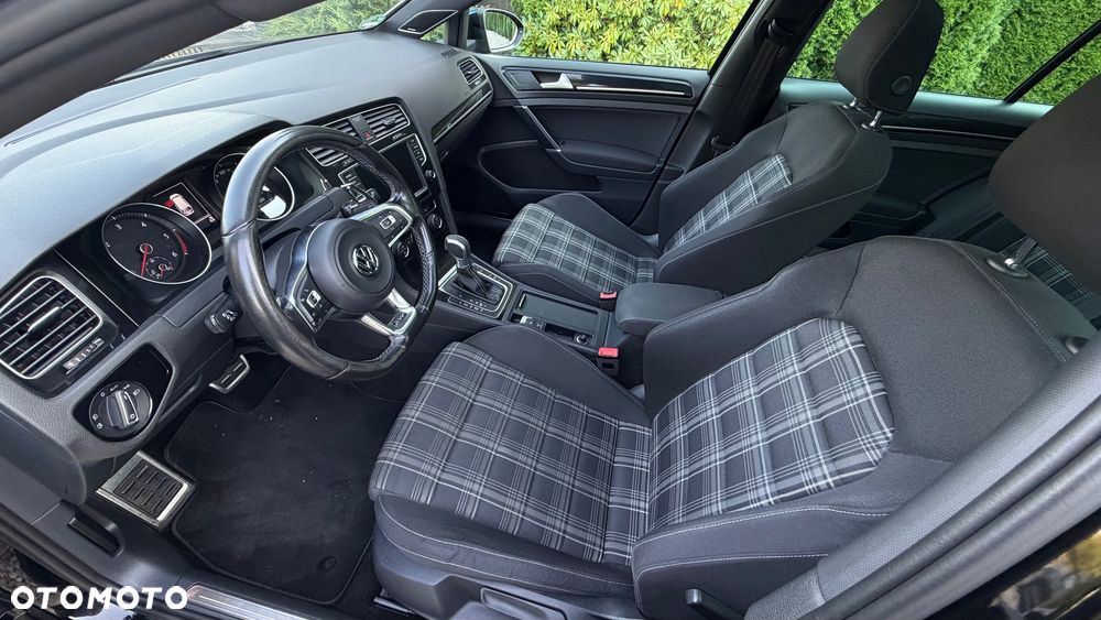 Volkswagen Golf GTD 2.0 TDI SCR DSG - 14
