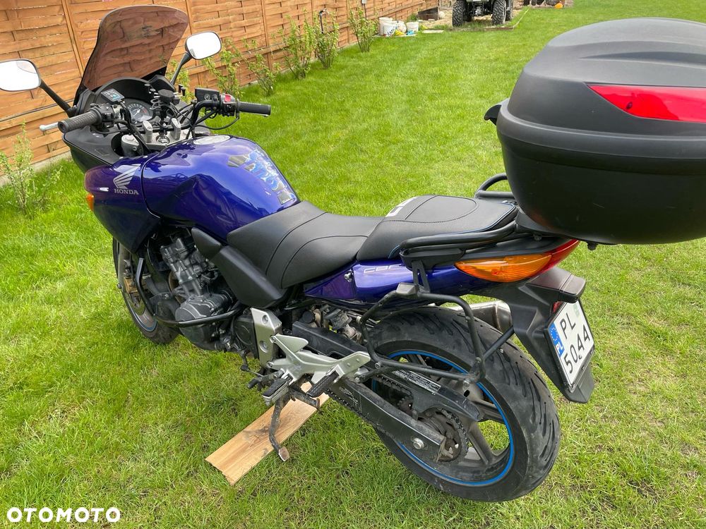 Honda CBF - 4