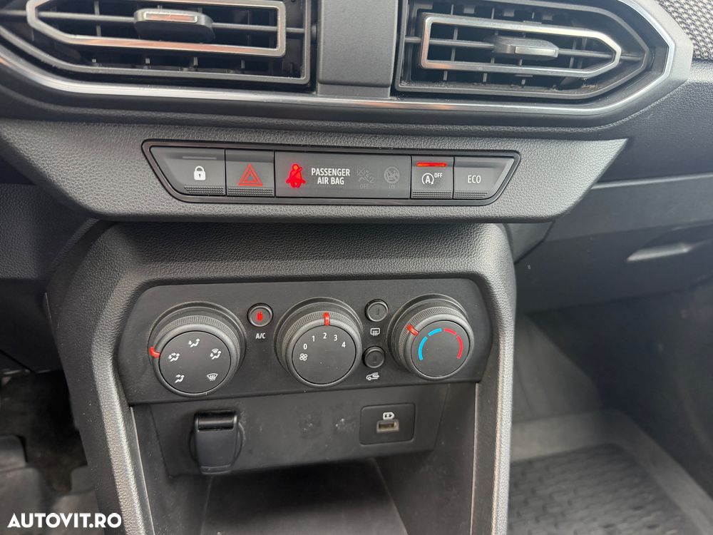 Dacia Logan TCe 90 MT6 Comfort - 8