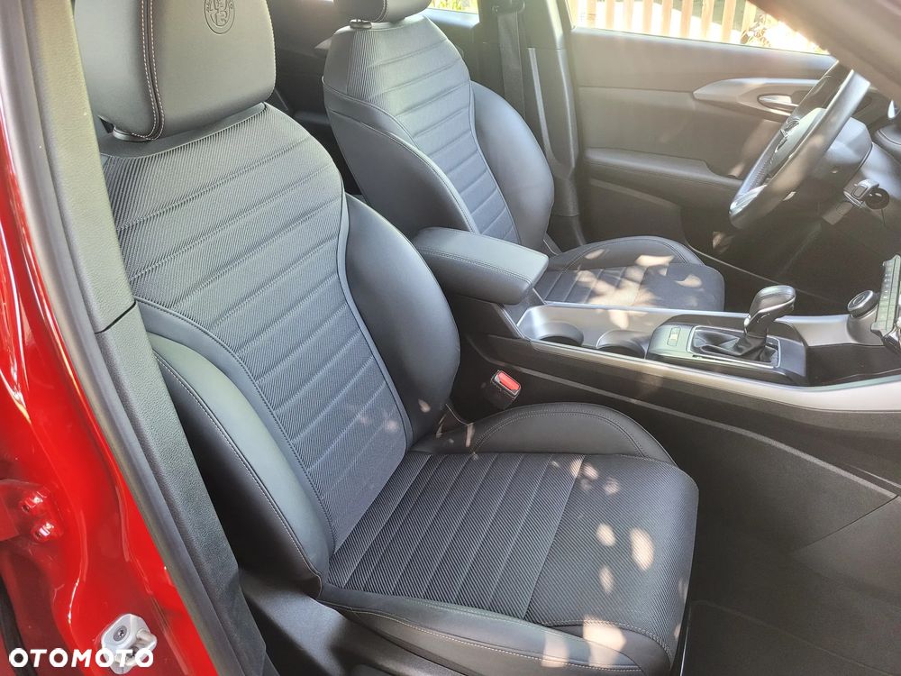 Alfa Romeo Tonale 1.5 T4 GSE mHEV TI DCT - 29