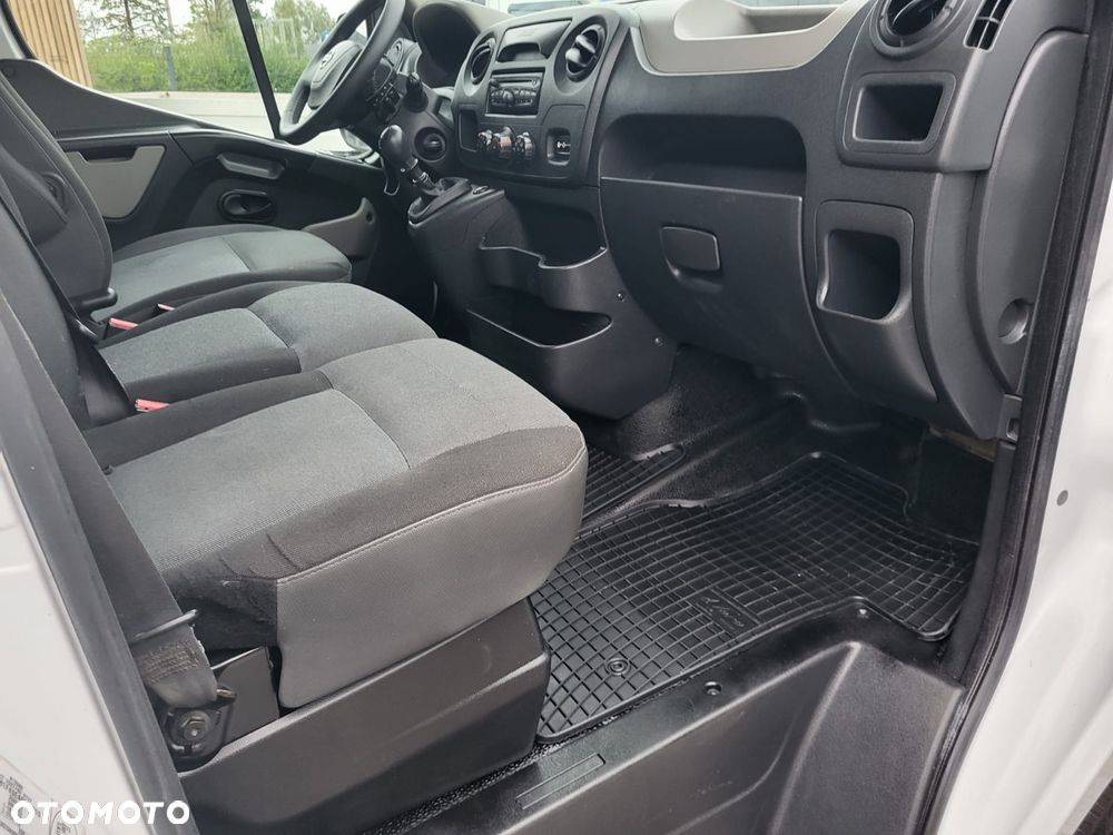 Nissan NV400 - 25
