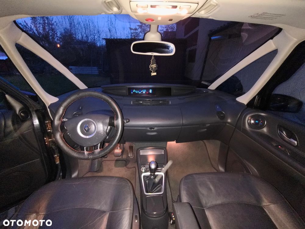 Renault Grand Espace Gr 2.0 dCi Expression - 11