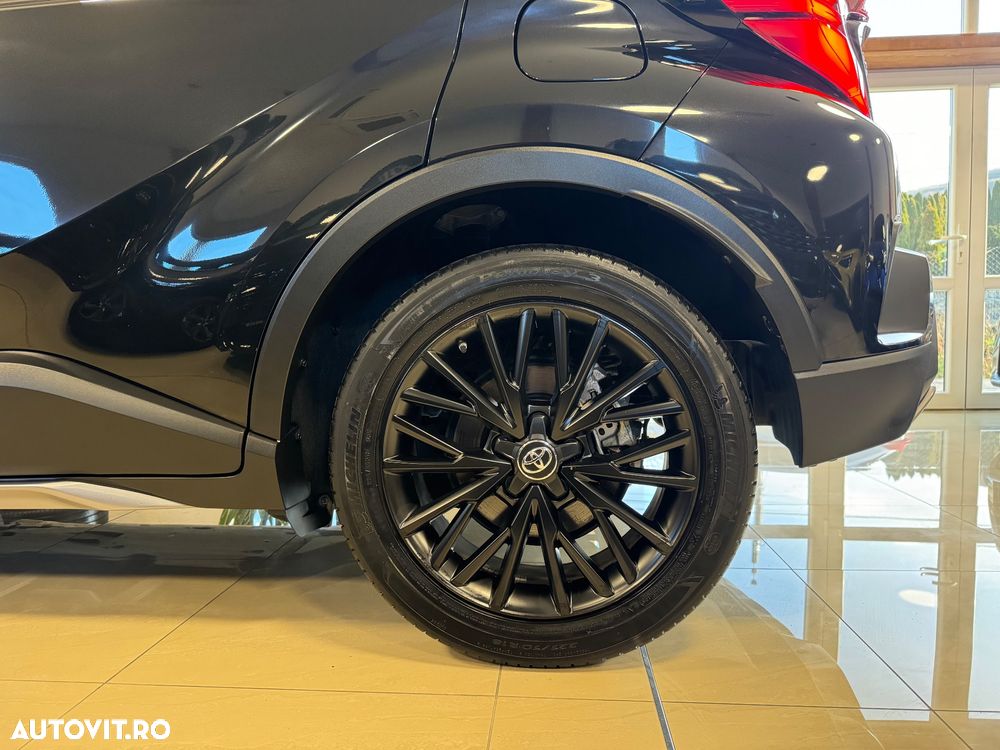 Toyota C-HR Hybrid Style Selection - 30