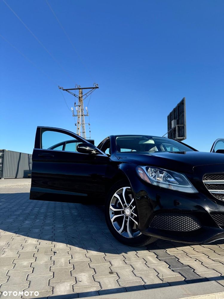 Mercedes-Benz Klasa C 300 7G-TRONIC AMG Line - 11