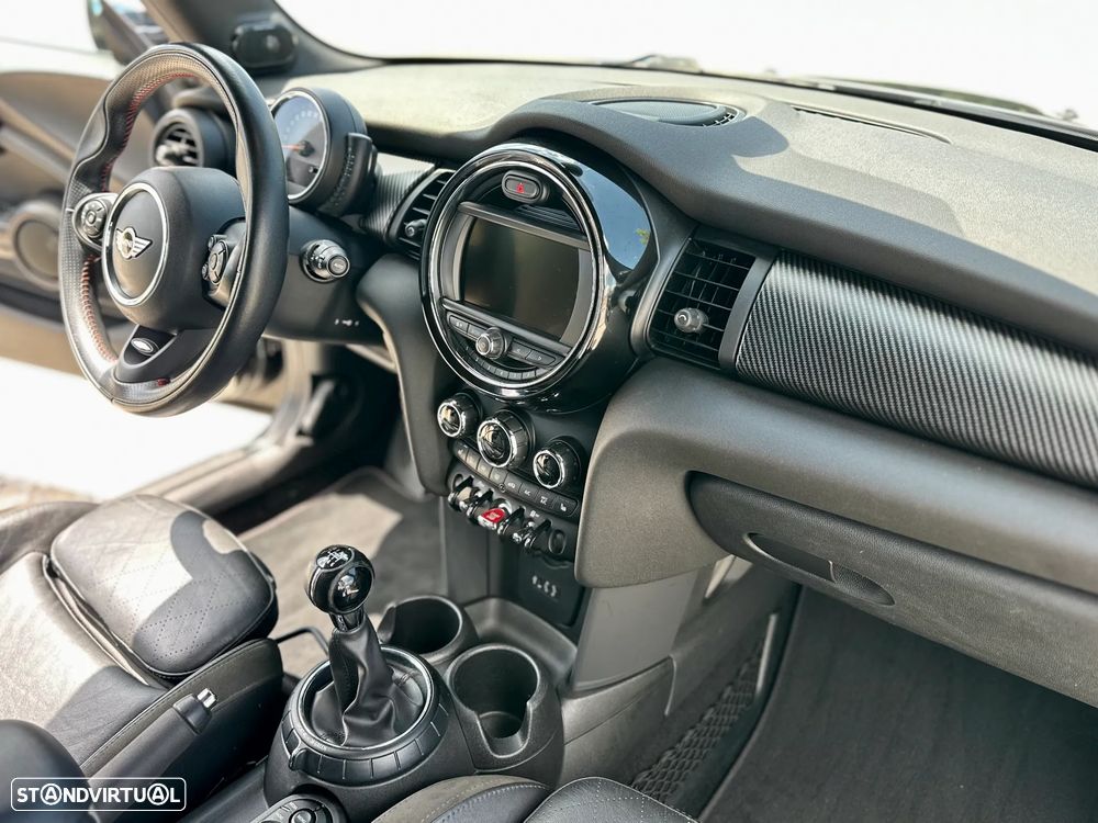 MINI 3 Portas - 34