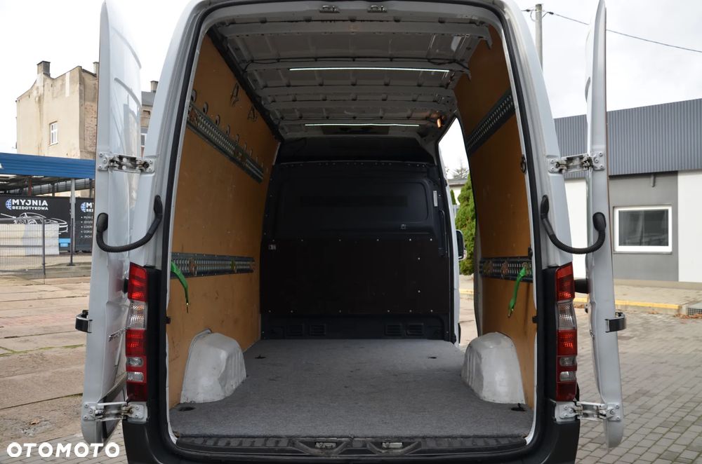Mercedes-Benz Sprinter 319 CDI L2H2 - 23