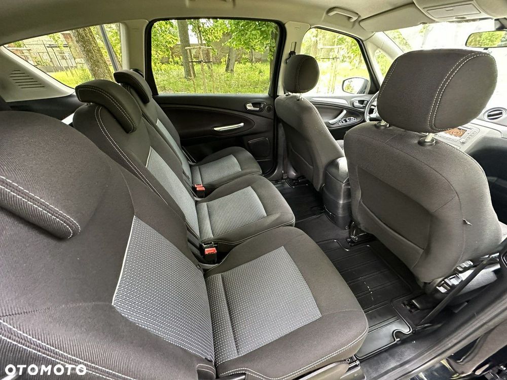 Ford S-Max - 28