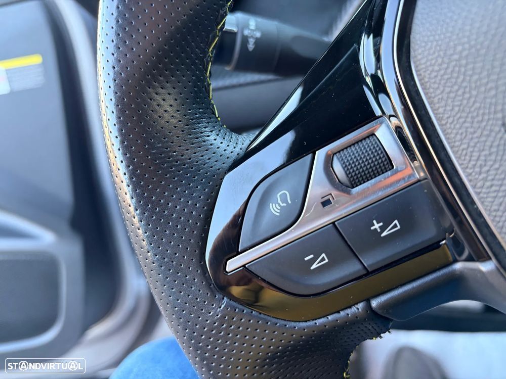 Peugeot e-2008 50 kWh GT Pack - 28
