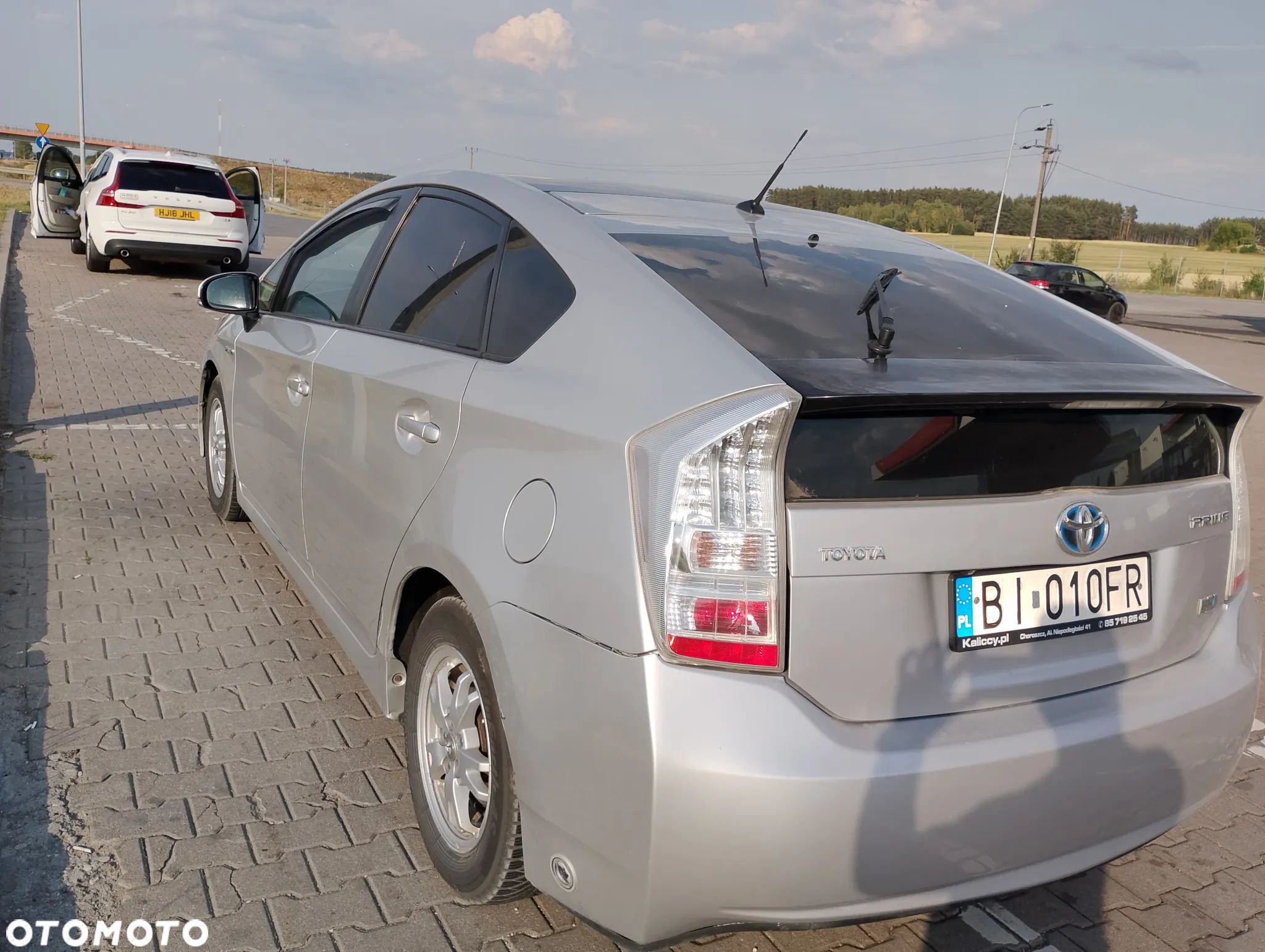 Toyota Prius 1.8 HSD Sol - 1