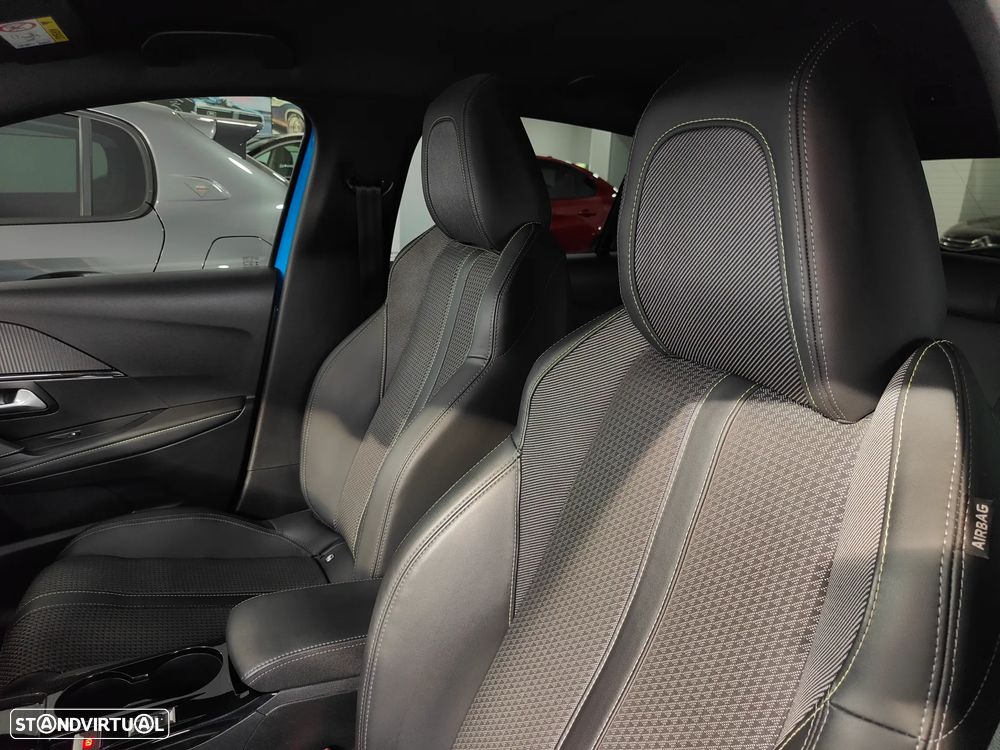 Peugeot 208 1.2 PureTech GT Line EAT8 - 29