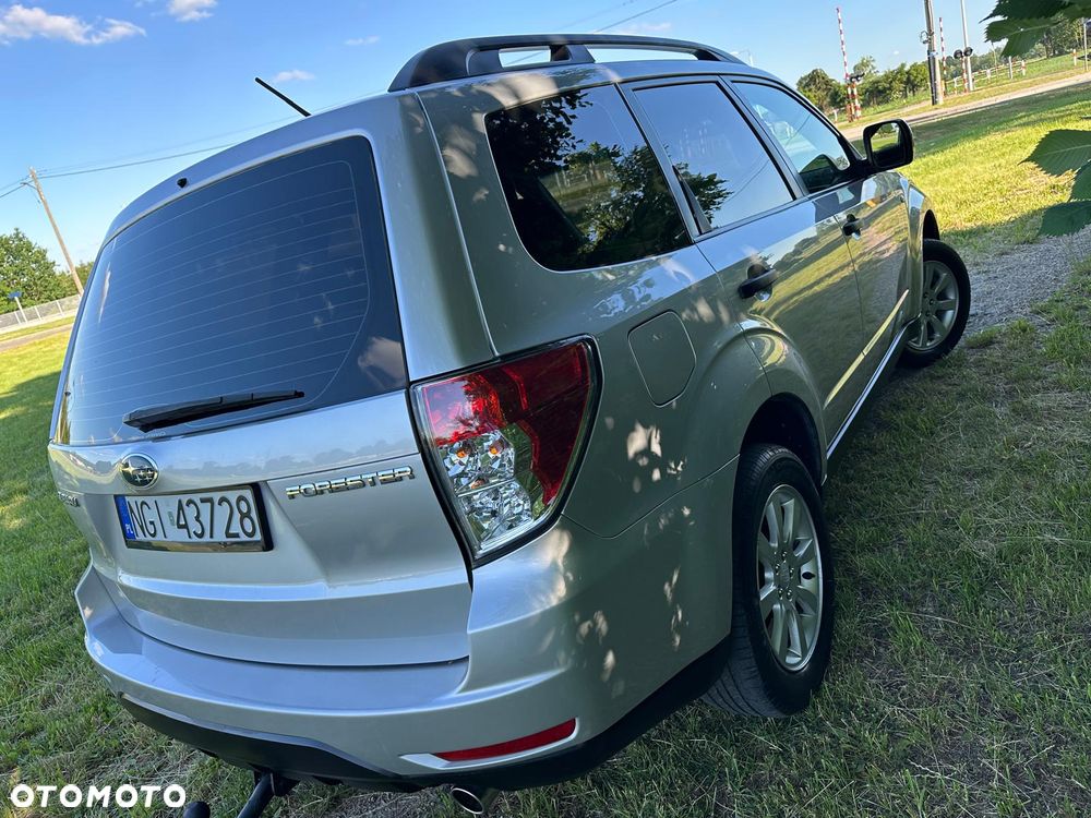 Subaru Forester 2.0 XA TRE - 11