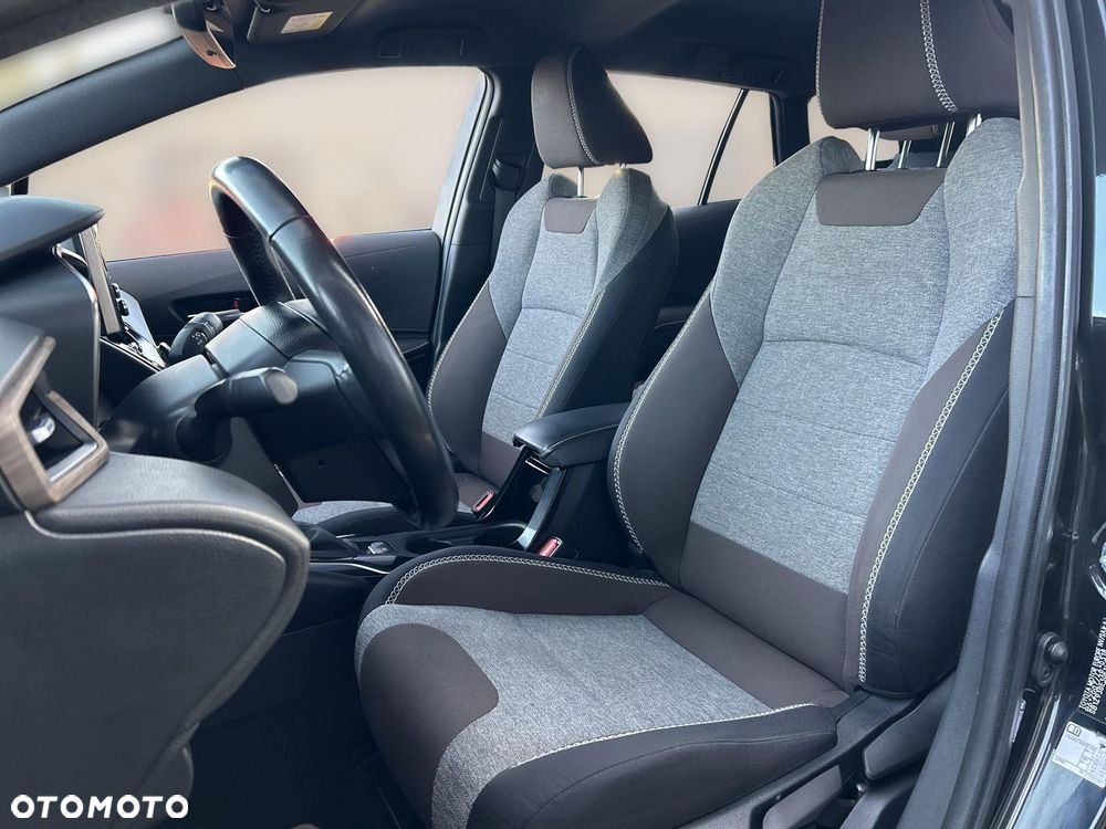 Toyota Corolla 1.8 Hybrid Comfort - 9