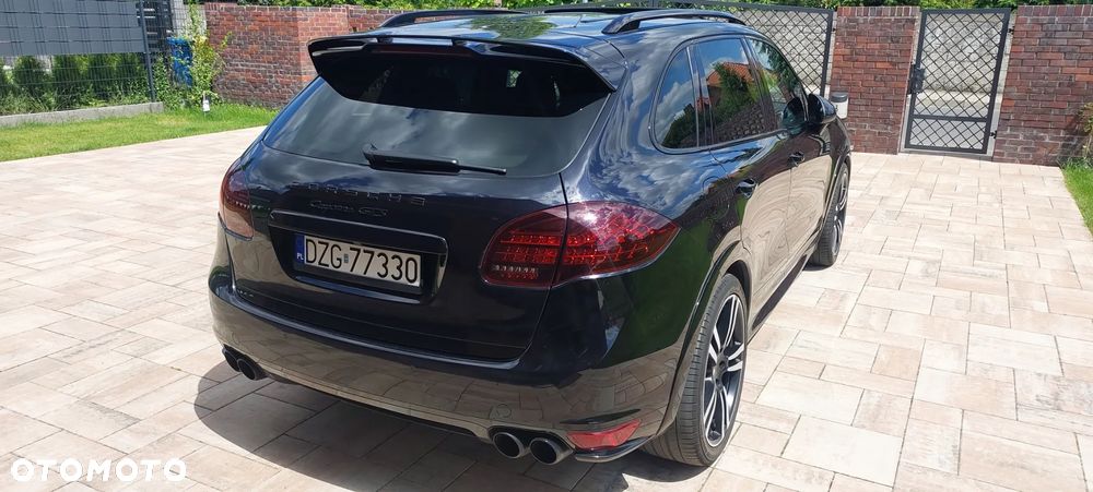 Porsche Cayenne - 10