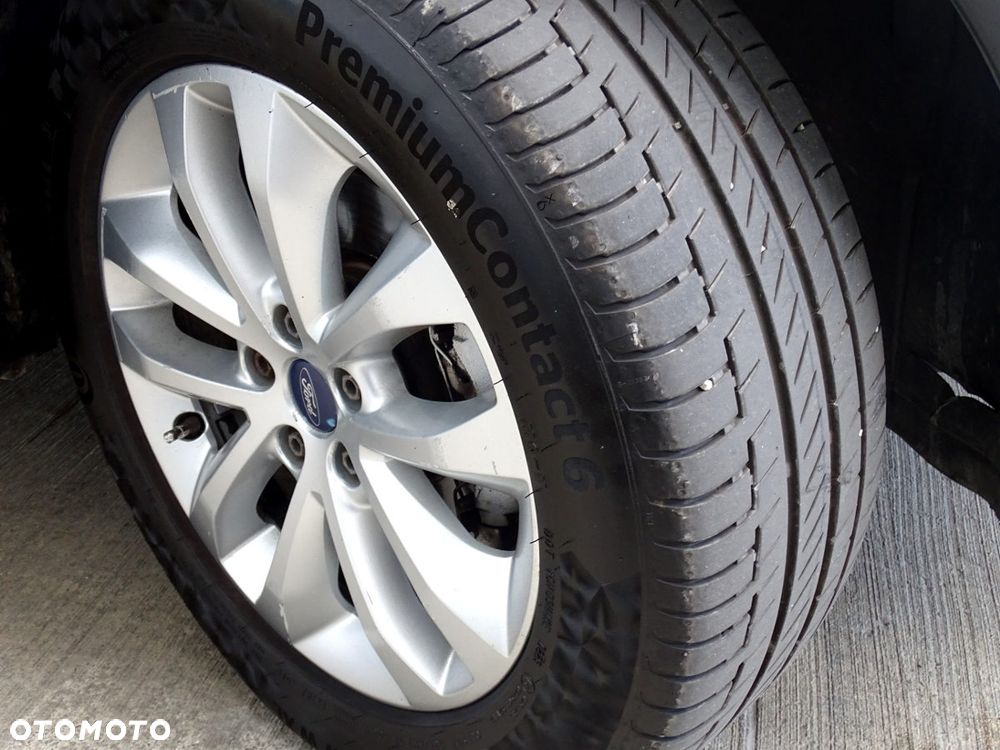 Ford Kuga 2.5 4x4 Trend - 21
