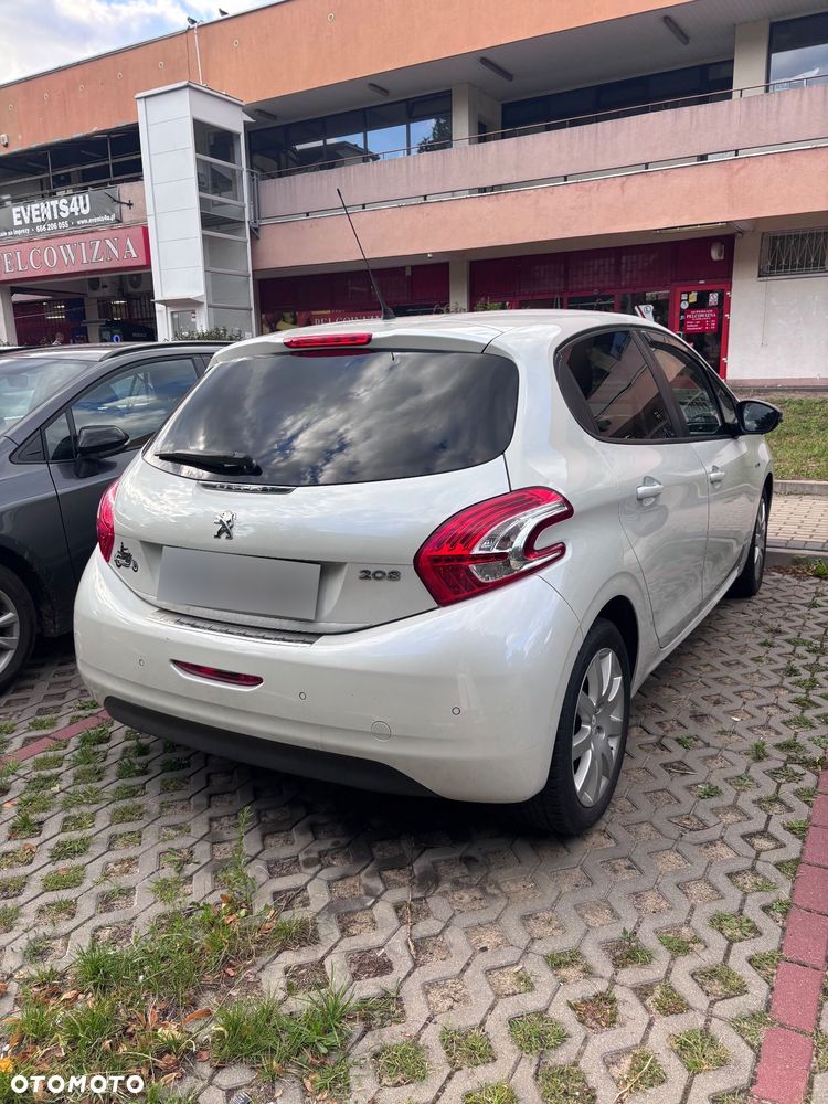 Peugeot 208 1.2 PureTech Style - 4