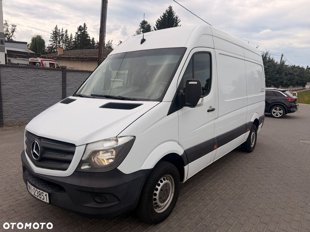 Mercedes-Benz Sprinter - 1