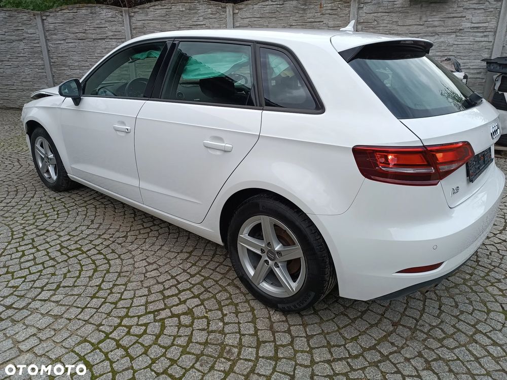 Audi A3 Sportback 2.0 TDI - 6