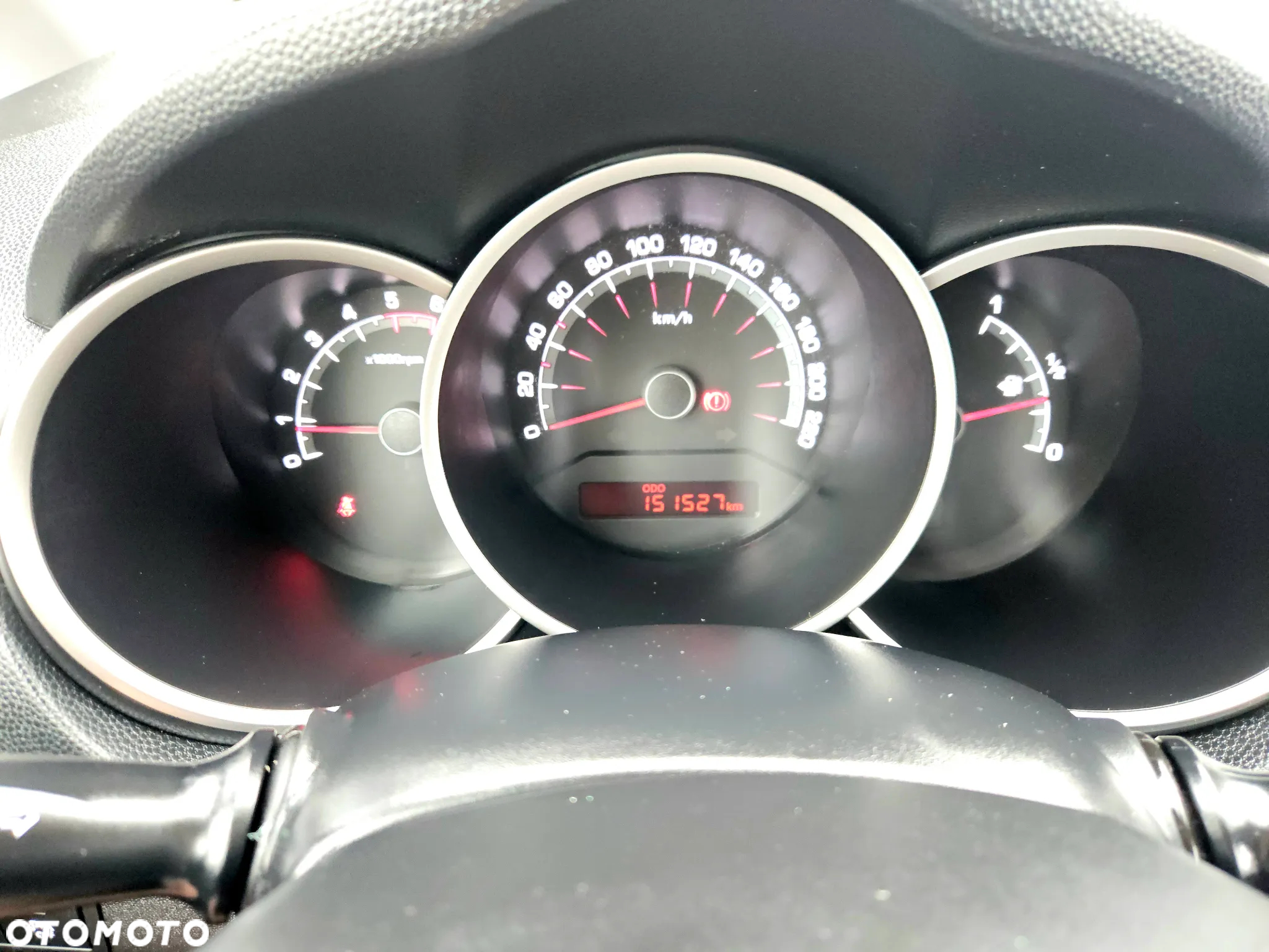 Kia Venga 1.6 CRDi 128 Fifa World Cup Edition - 33