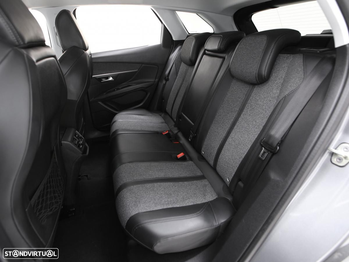Peugeot 3008 1.2 PureTech Allure - 11