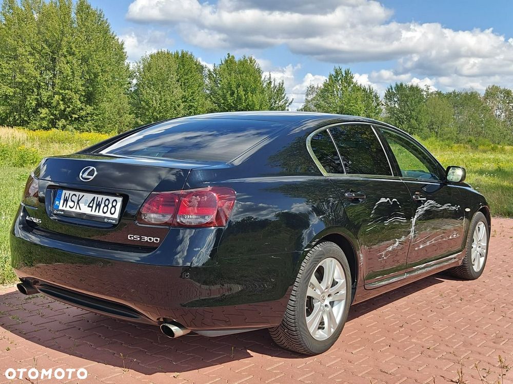 Lexus GS - 5