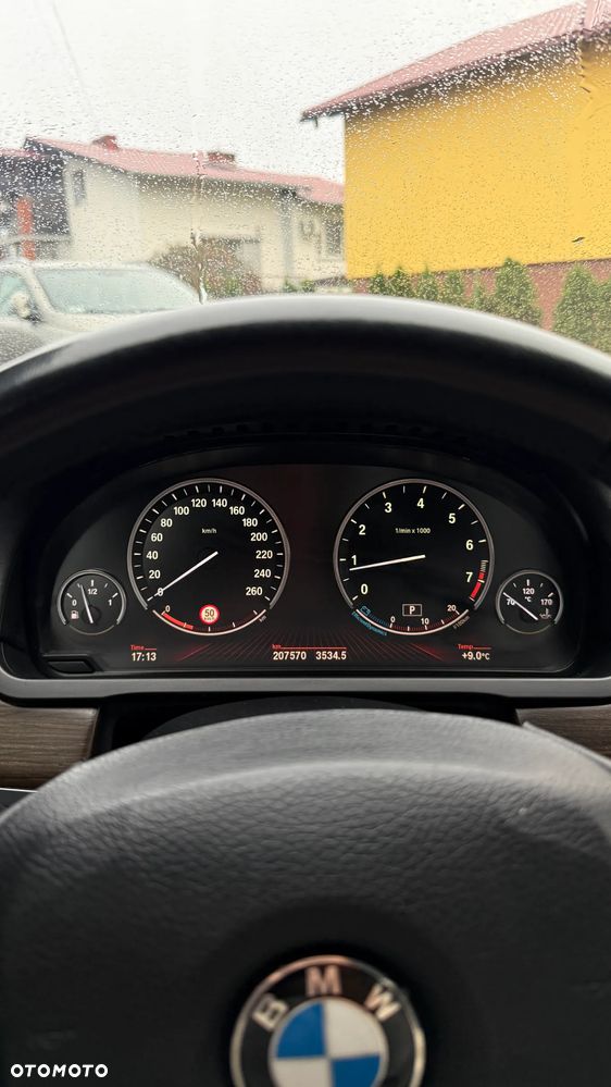 BMW Seria 7 750i xDrive - 14