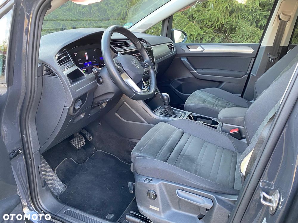 Volkswagen Touran 2.0 TDI SCR DSG Move - 11