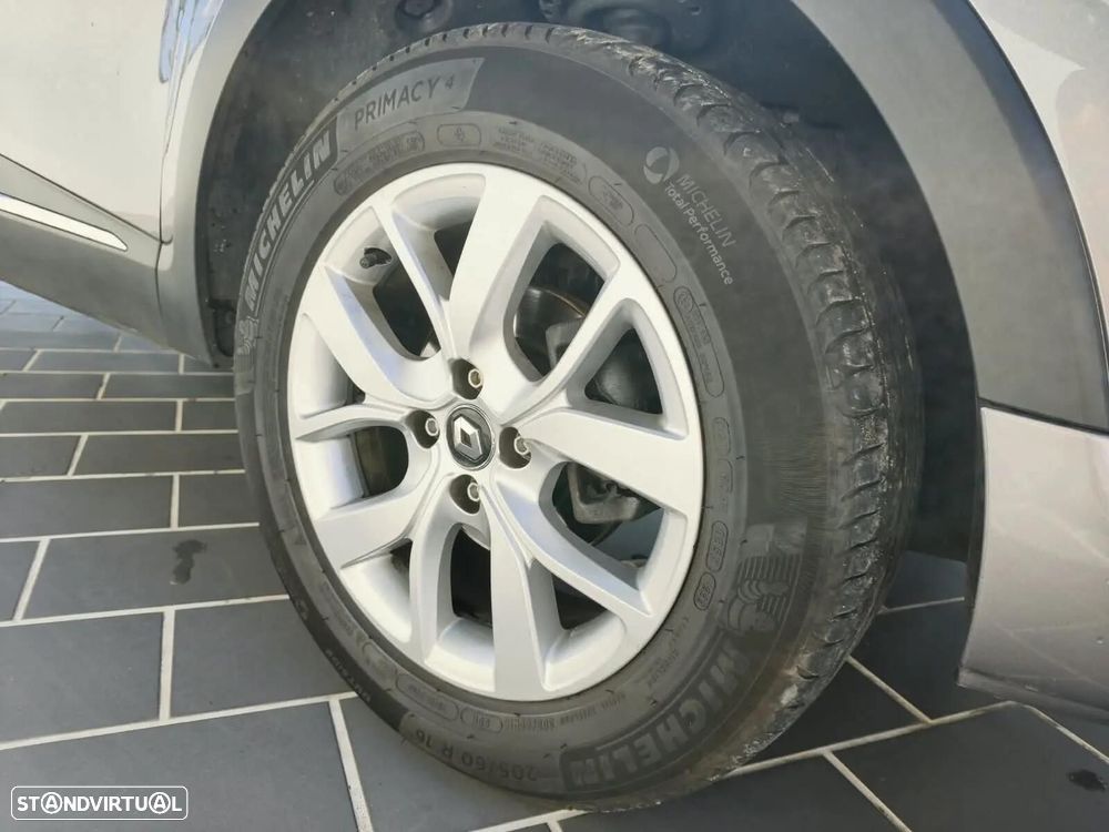 Renault Captur 1.0 TCe Exclusive - 12