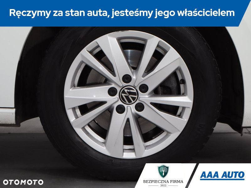 Volkswagen Touran - 16