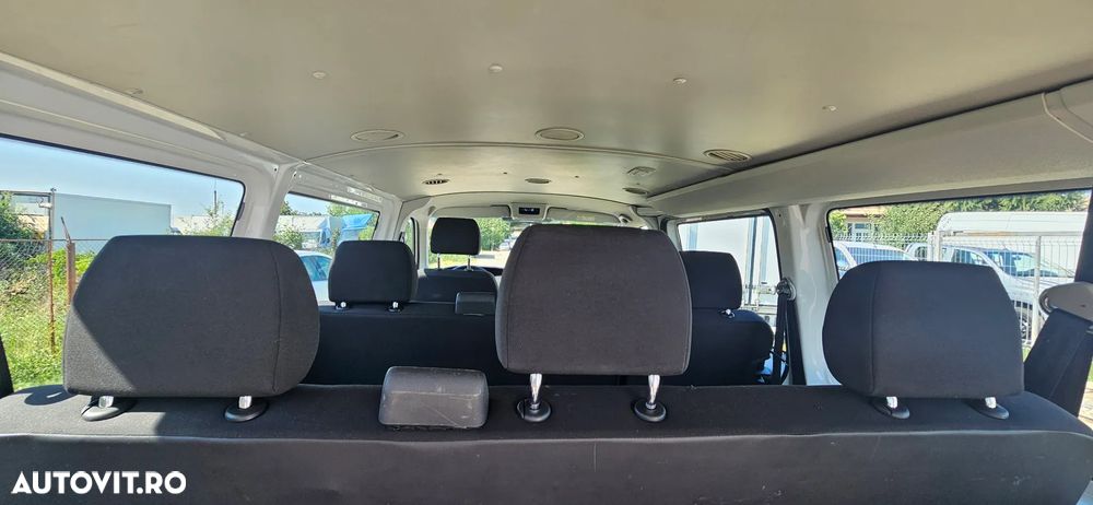 Volkswagen Transporter - 8