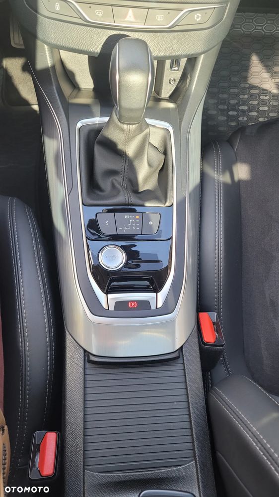 Peugeot 308 - 24