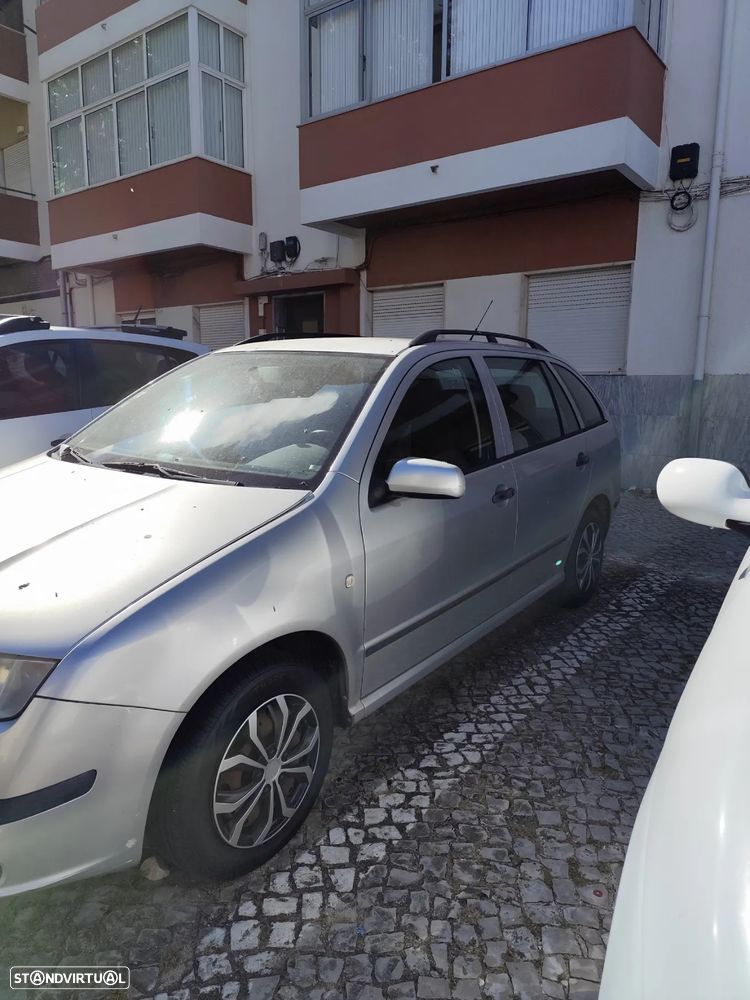 Skoda Fabia Break 1.2 Ambiente - 2