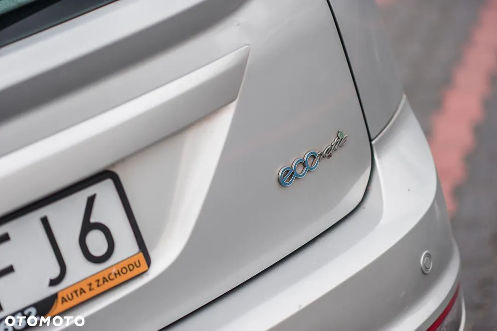 Ford Focus - 32