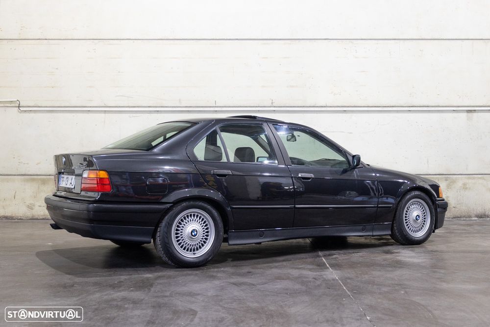 BMW 325 i - 4