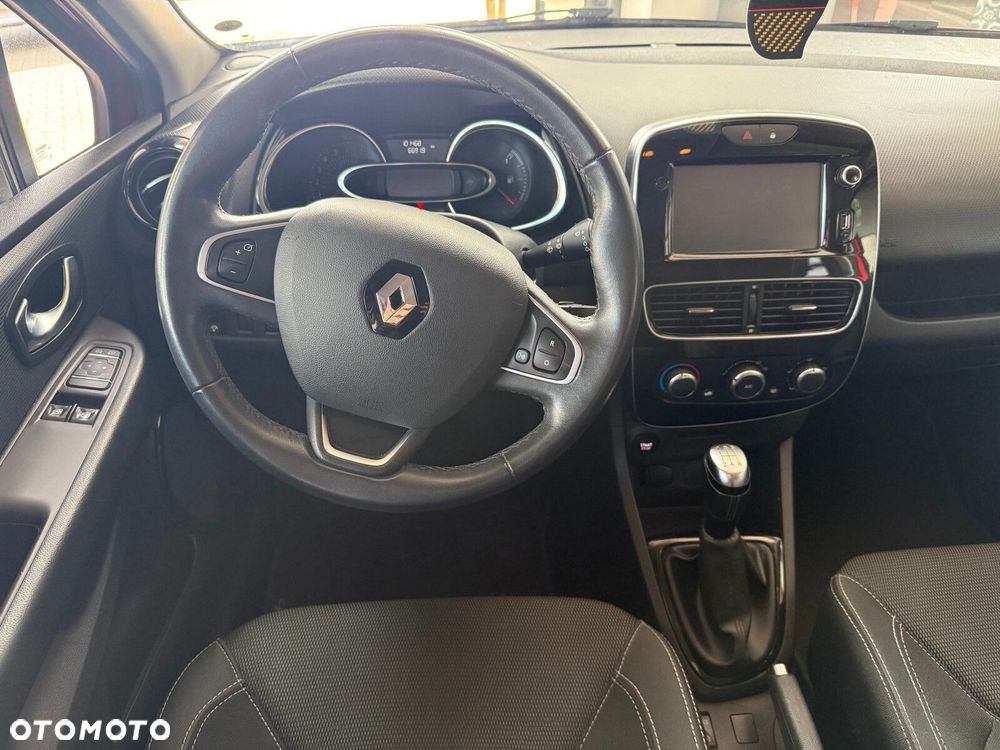 Renault Clio - 19
