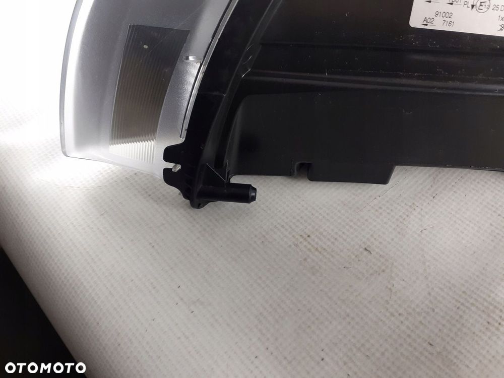 Lampa prawa przód Volvo V70 S80 bi-xenon skr 13-16 - 4