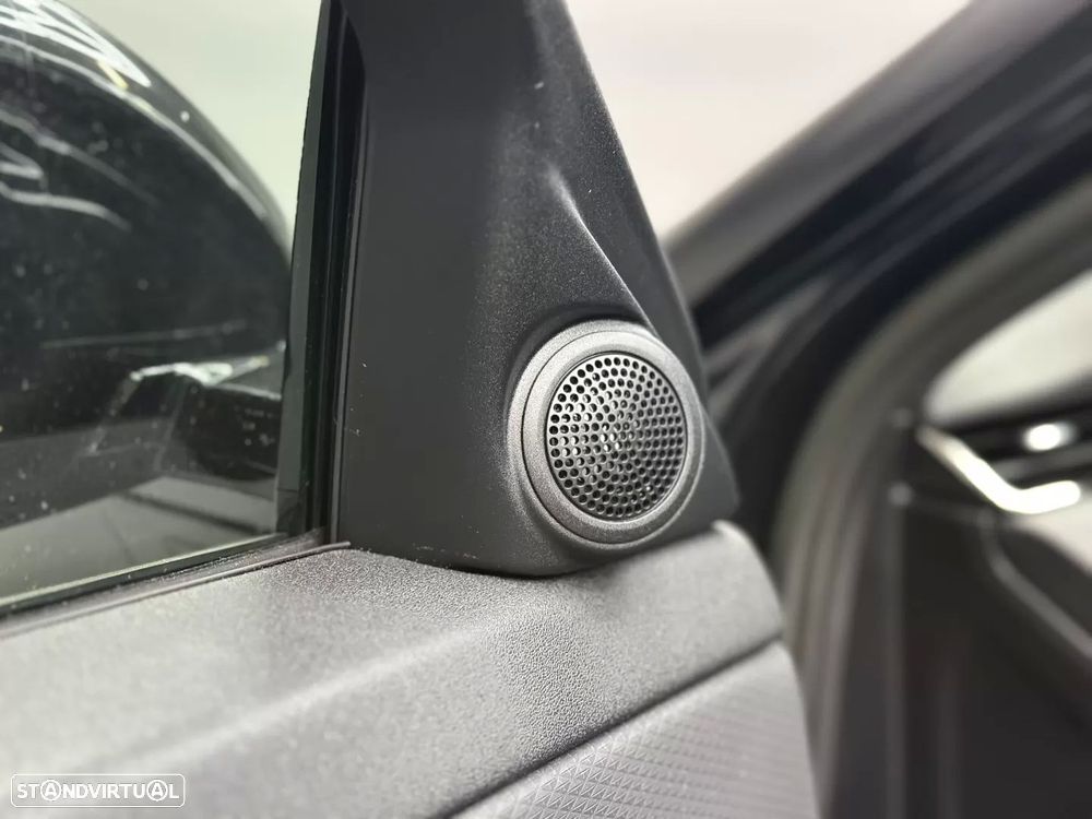 Land Rover Range Rover Evoque 1.5 P300e AWD Dynamic SE — fotografia 41