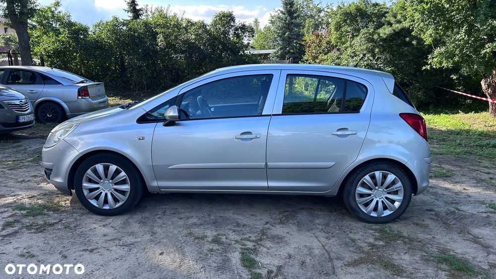 Opel Corsa 1.4 16V Enjoy - 8