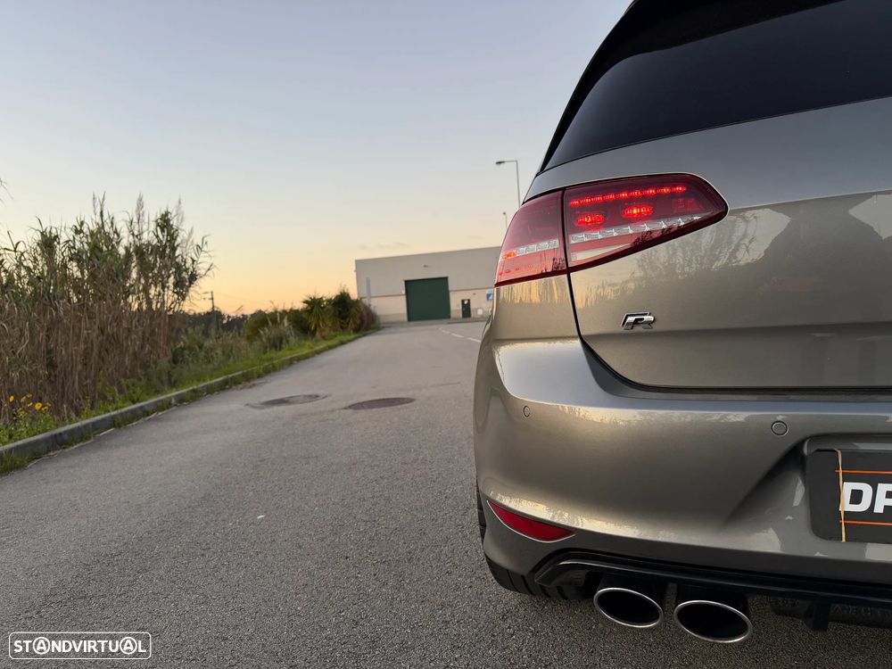 VW Golf R 4Motion BlueMotion DSG - 17