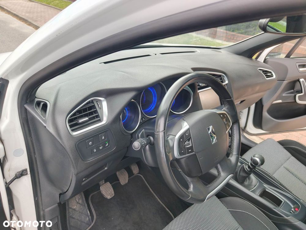 DS Automobiles DS 4 Crossback - 22