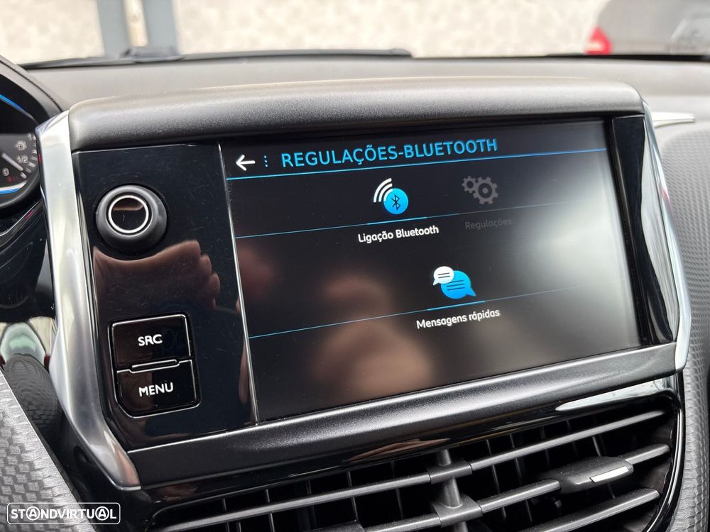 Peugeot 2008 1.2 PureTech Allure - 25