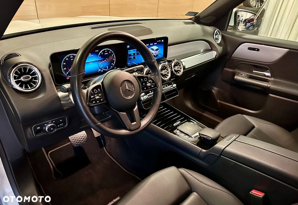 Mercedes-Benz GLB 200 7G-DCT - 12