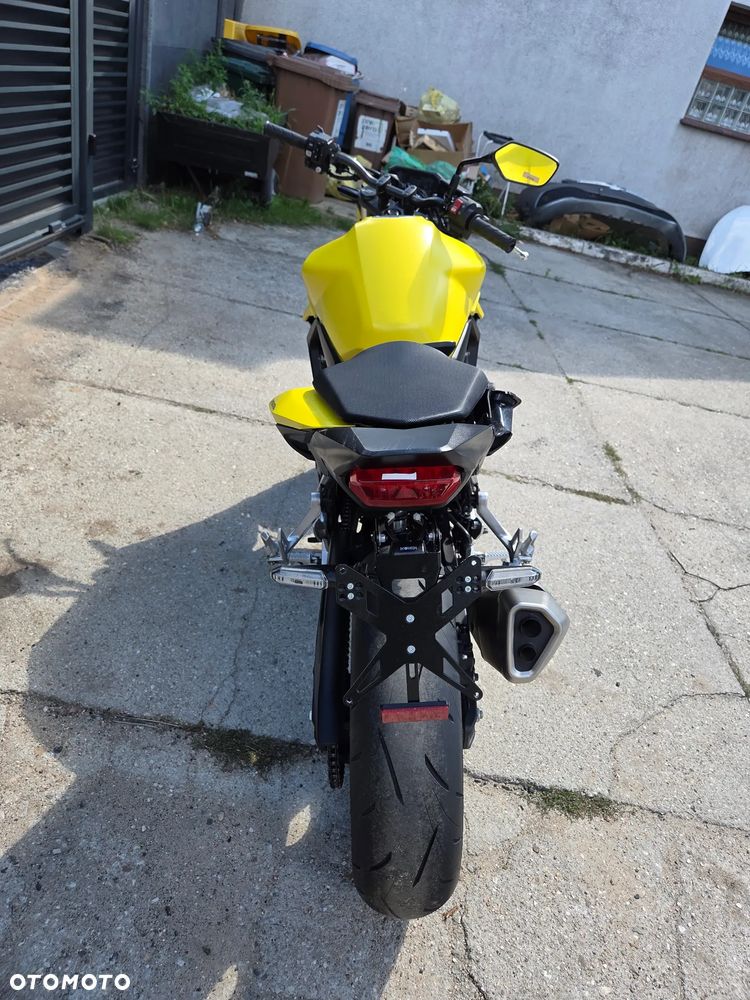 Honda Hornet - 12