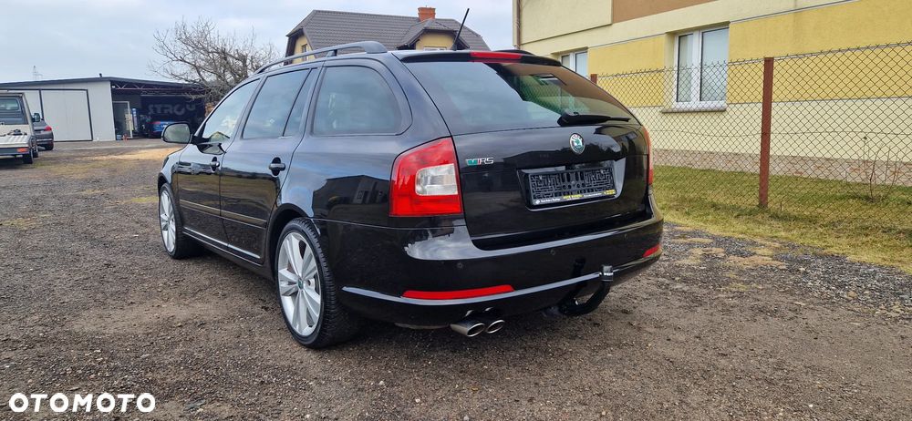 Skoda Octavia 2.0 TSI RS - 14