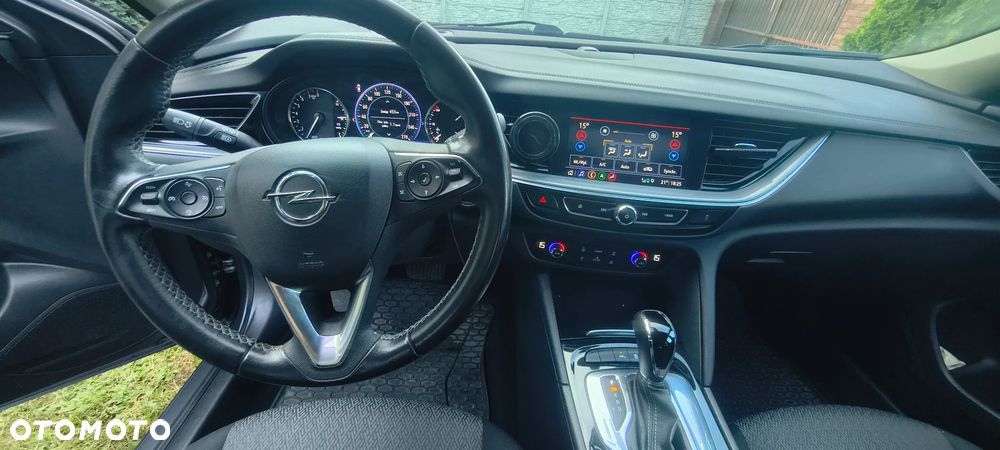 Opel Insignia 1.5 T Enjoy S&S - 9