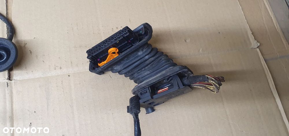 Wiązka instalacja drzwi lewy tył Keyless Go VW Passat B6 3C4971693QF - 2