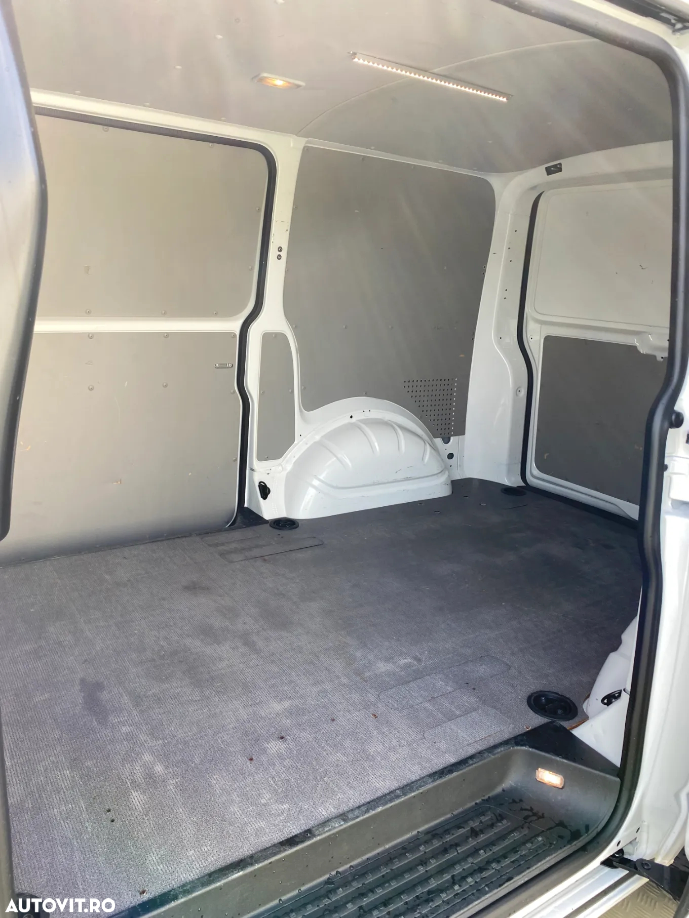 Volkswagen Transporter 2.0TDI 2CULISANTE - 26