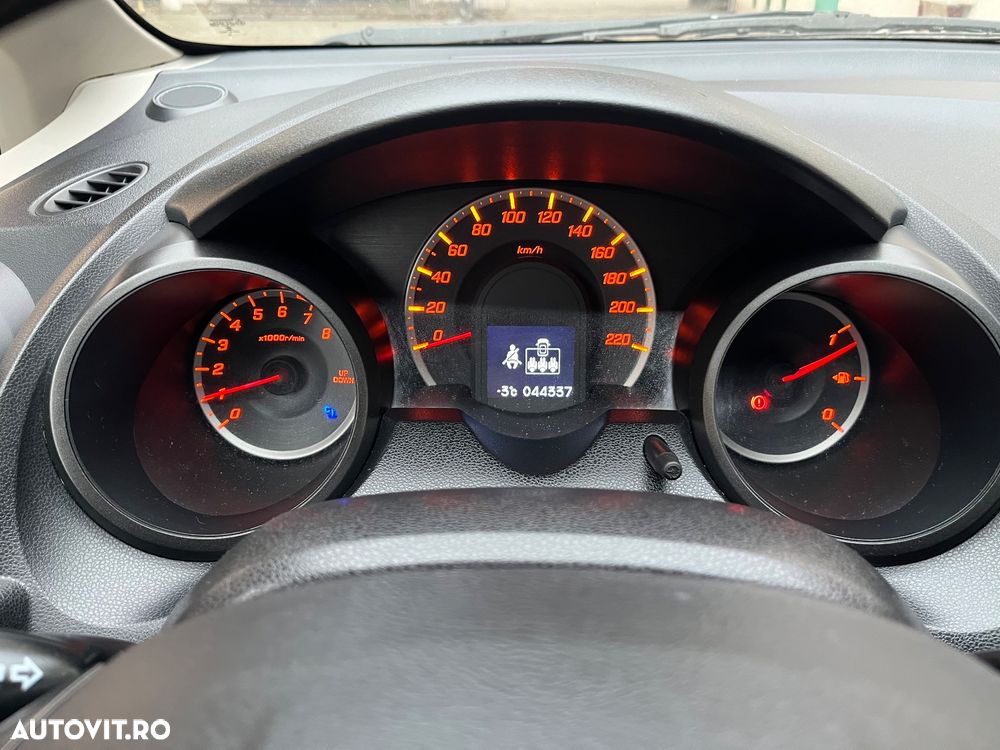 Honda Jazz 1.4 SOHC i-VTEC MT Trend - 10