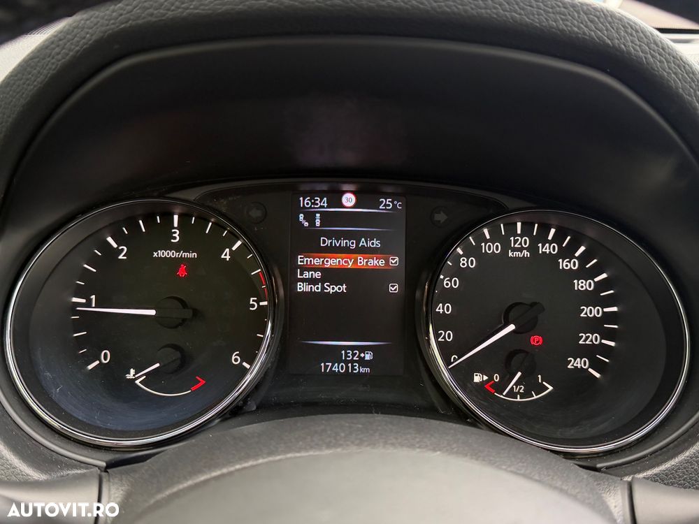 Nissan X-Trail 1.7 dCi N-Connecta - 18