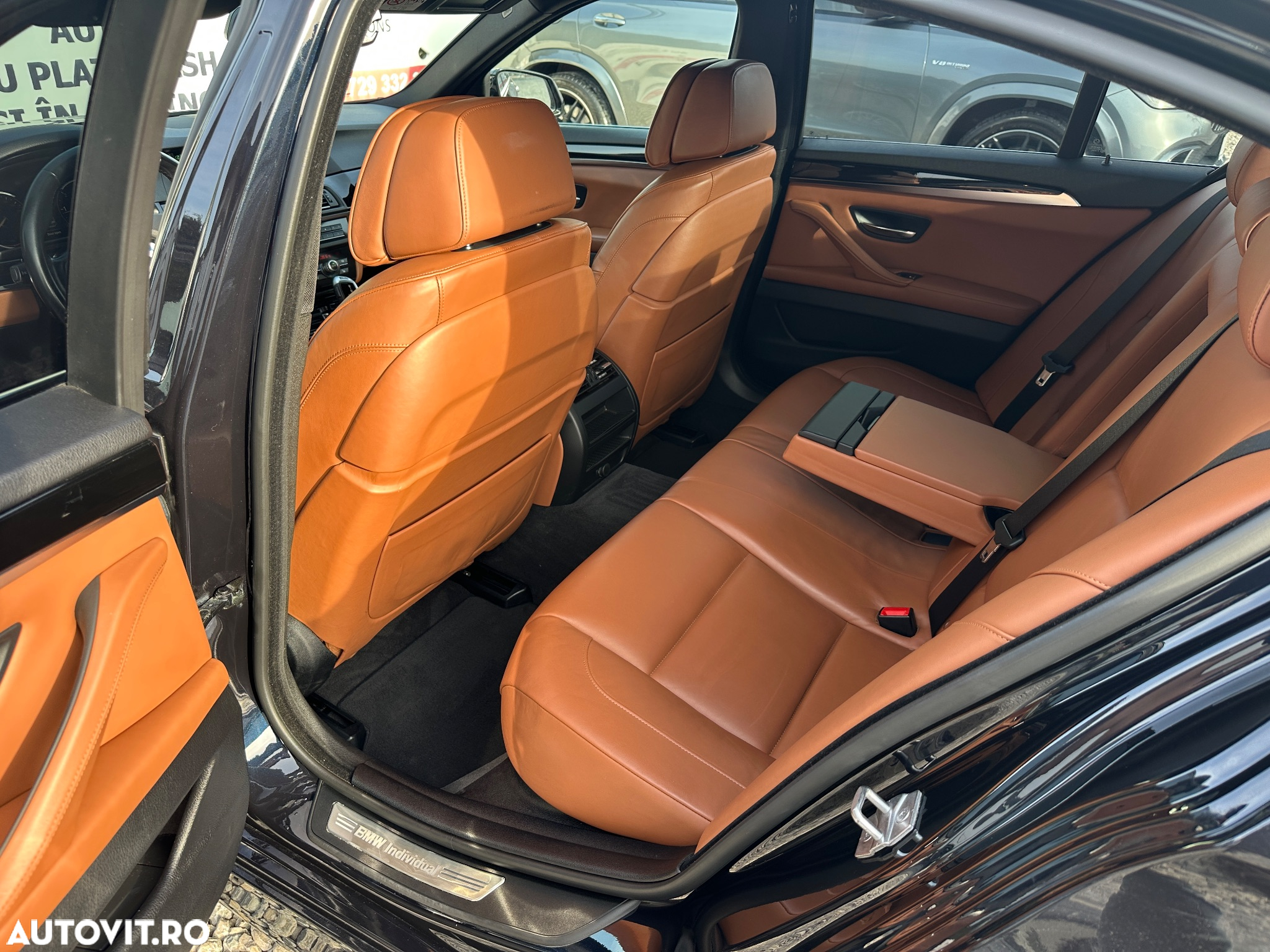 BMW Seria 5 520d AT - 29