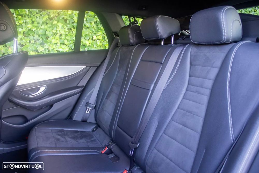 Mercedes-Benz E 220 d AMG 7L - 11